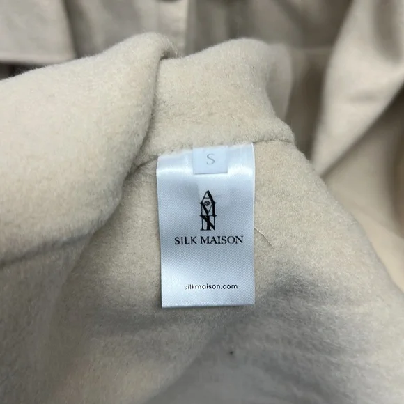 Silk Maison Oversized Beige 100% Wool trench Coat - Picture 12 of 15